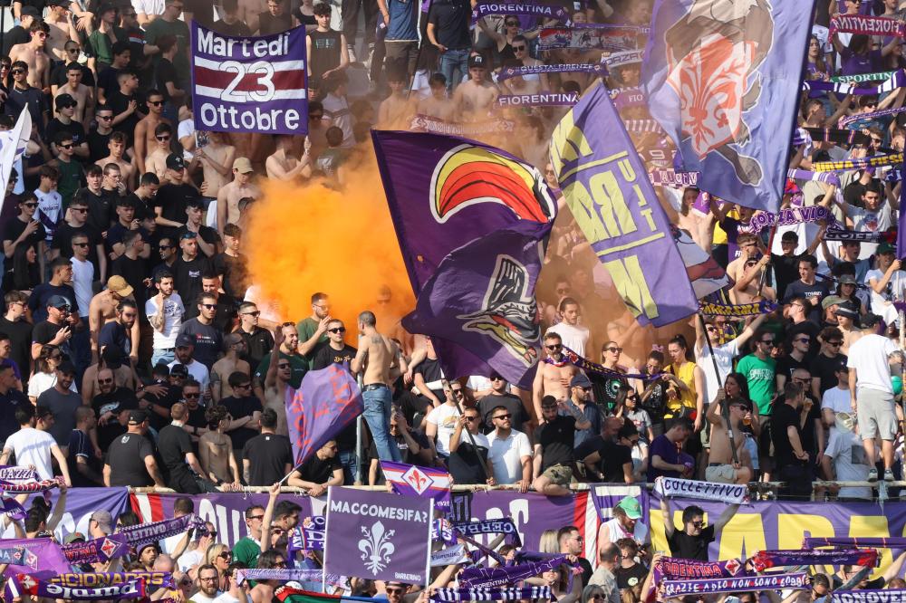 Tifosi della Fiorentina  - Fiorentina-Roma Serie A 37a giornata stagione 2022-2023 - 27.05.2023 ore 18.00 - FIRENZE - Stadio Artemio Franchi - foto Federico De Luca @fdlcom - tutti i diritti riservati - vietata la riproduzione anche parziale.