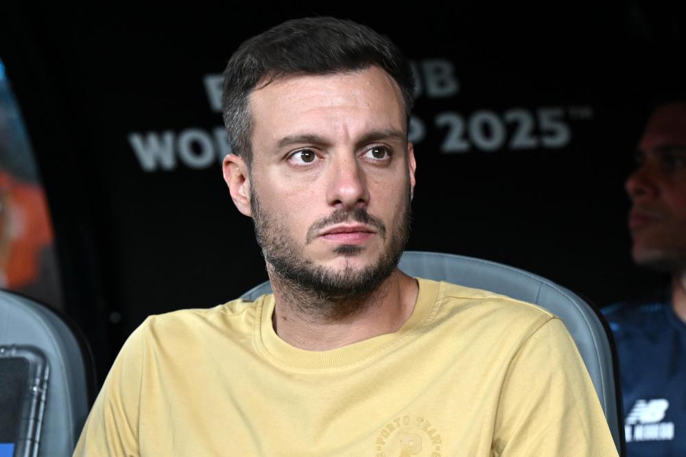 alt=