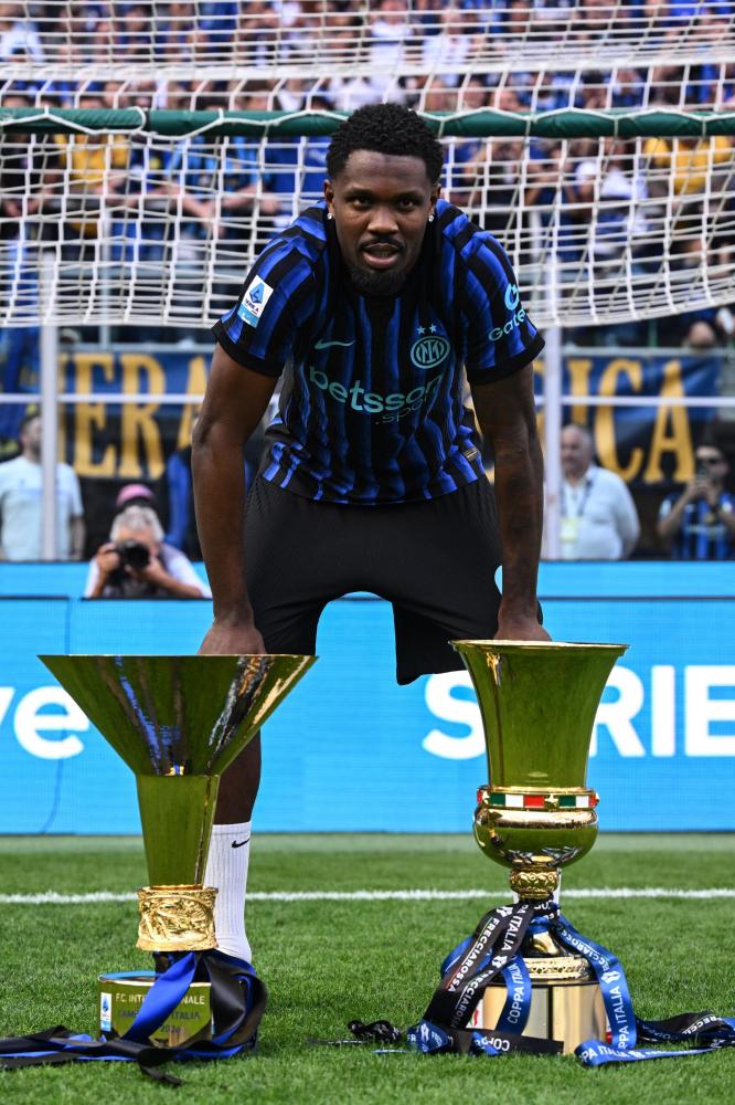 alt=