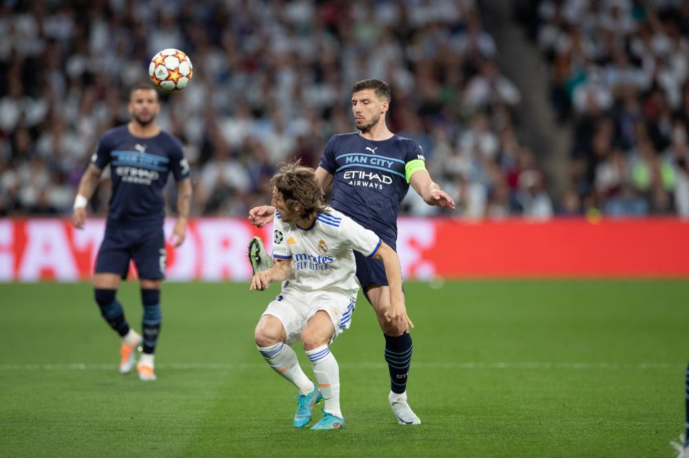 Madrid, Champions League 21/22, Real Madrid CF-Manchester City, giocata allo stadio Santiago Bernabeu, nella foto: Luka Modric y Ruben Dias