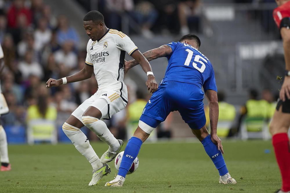 Madrid, LaLiga 2023-2024, Real Madrid CF-Getafe CF, giocata allo stadio Santiago Bernabeu. Nella foto: Omar Alderete e David Alaba