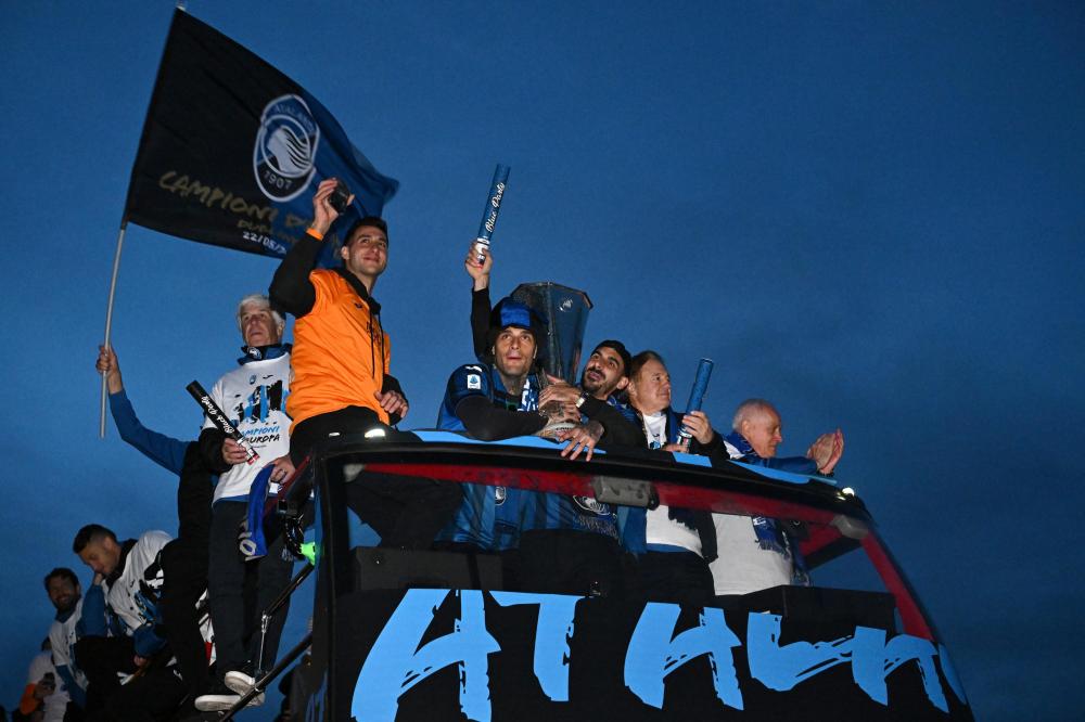 alt=
