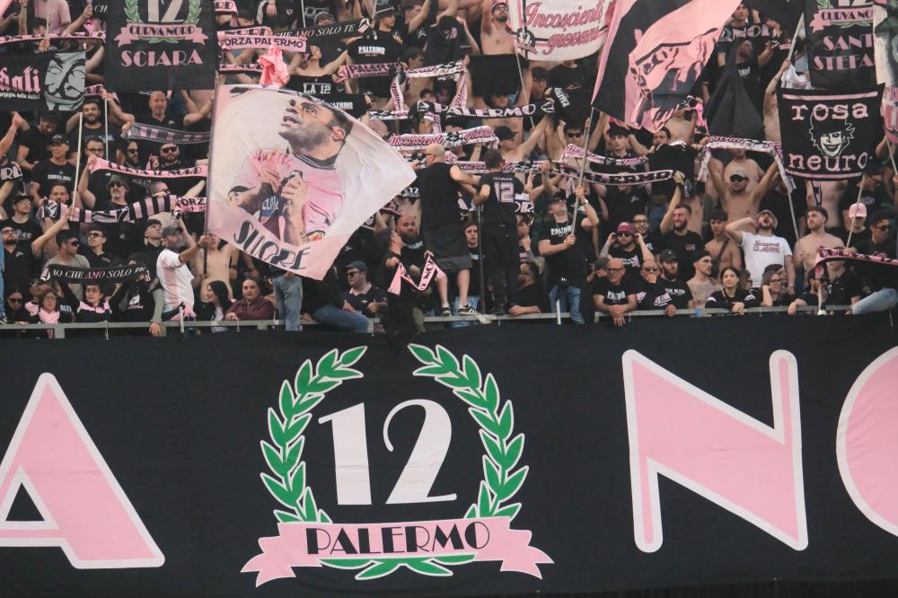 alt=