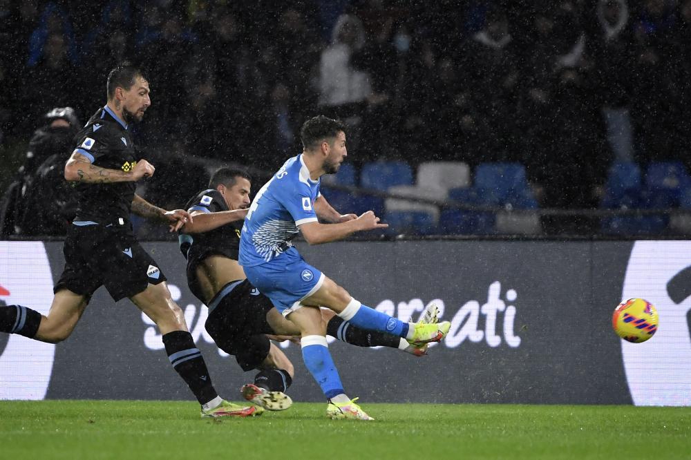 Napoli 28/11/2021 - campionato di calcio serie A / Napoli-Lazio / foto Insidefoto/Image Sport
nella foto: gol Dries Mertens