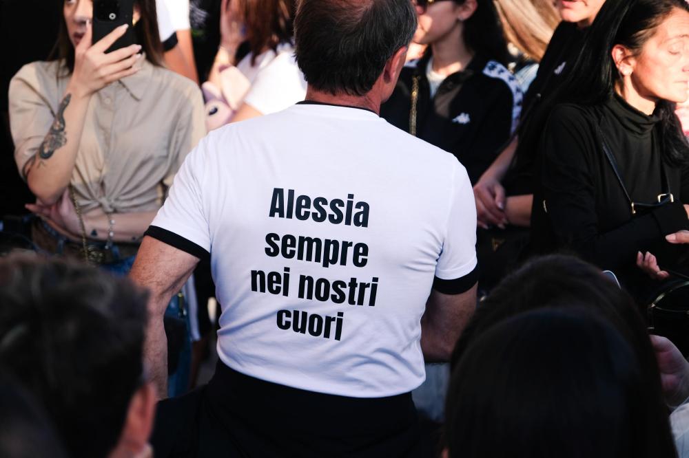 alt=