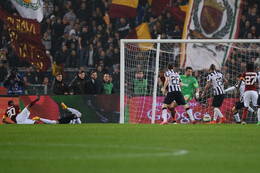 As Roma 02/03/2015 - campionato di calcio serie A / Roma-Juventus / foto Antonello Sammarco/Image Sport
nella foto: gol Seydou Keita