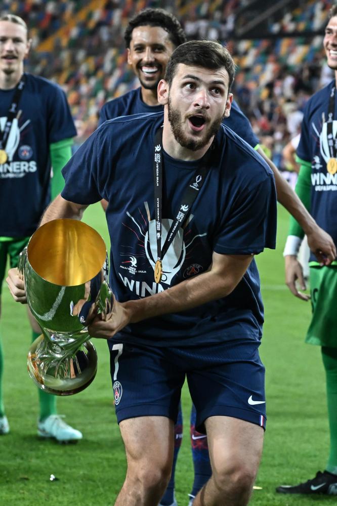 alt=