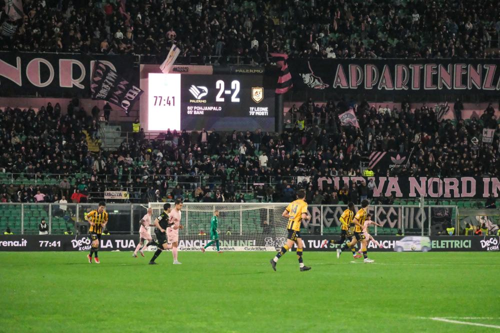 alt=