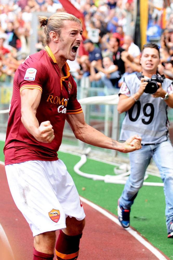Roma 22/09/2013 - campionato di calcio serie A / Roma-Lazio
nella foto: esultanza gol Federico Balzaretti