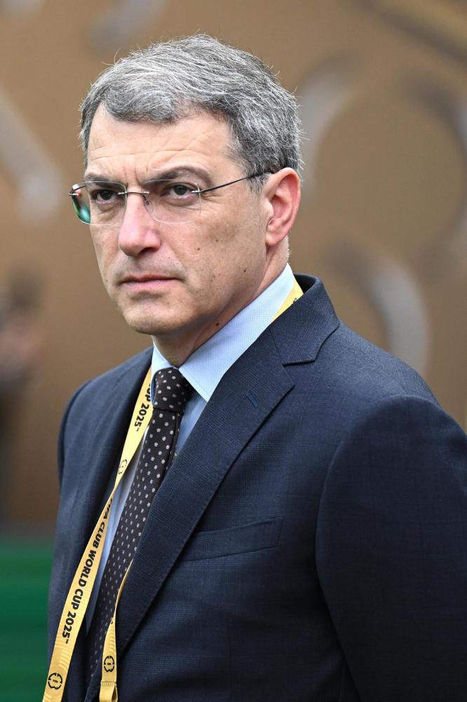 alt=