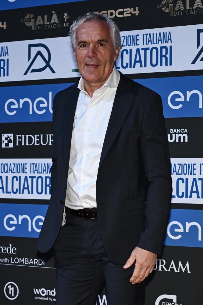 alt=
