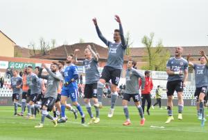 Alessandria, Serie B, 2021/2022, Alessandria-Pordenone 2-0, giocata allo stadio Giuseppe Moccagatta, nella foto: i giocatori dell'Alessandria festeggiano la vittoria della partita