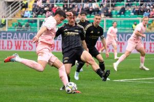 Palermo, Italy, 14 February 2026. Renzo Barbera Stadium, Palermo vs Virtus Entella, match valid for the 2025/2026 Serie B championship. In the photo: Niccolo' Pierozzi (Palermo FC)