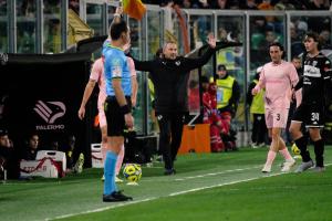 Palermo, Italy, 18 January 2026. Renzo Barbera Stadium, Palermo vs Spezia, match valid for the 2025/2026 Serie B championship. In the photo: Maurizio D'Angelo (Second coach Palermo FC)