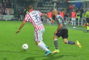 Alessandria, Serie B, 2021/2022, Alessandria-Vicenza 0-1, giocata allo stadio Giuseppe Moccagatta, nella foto: Luca Parodi contrastato da Christian Maggio