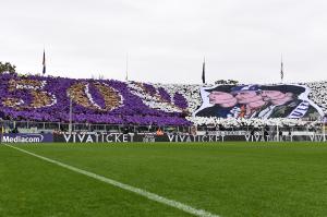tifosi-fiorentina-coreografia-curva-fiesole-media-753064