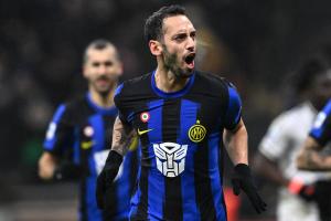 Mg Milano 09/12/2023 - campionato di calcio serie A / Inter-Udinese / foto Matteo Gribaudi/Image Sport
nella foto: esultanza gol Hakan Calhanoglu