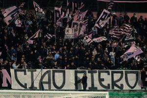 Palermo, Italy, 27 December 2025. Renzo Barbera Stadium, Palermo vs Padova, match valid for the 2025/2026 Serie B championship. In the photo: Palermo fans
