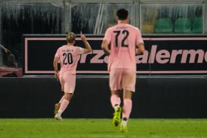Palermo, Italy, 27 December 2025. Renzo Barbera Stadium, Palermo vs Padova, match valid for the 2025/2026 Serie B championship. In the photo: Palermo FC celebration after Joel Pohjanpalo's goal (Palermo FC)