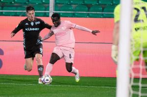 Palermo, Italia, 7 febbraio 2026. Stadio Renzo Barbera, Palermo vs Empoli, match valido per il campionato di Serie B 2025/2026. Nella foto: Claudio Gomes (Palermo FC) e Luca Magnino (Empoli FC)