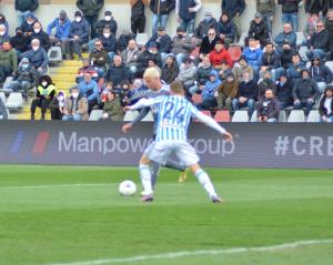 Alessandria, Serie B, 2021/2022, Alessandria-Spal 2-2, giocata allo stadio Giuseppe Moccagatta, nella foto: Simone Corazza contrastato da Lorenzo Dickmann
