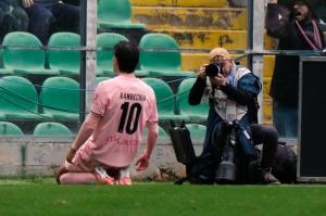 Palermo, Italy, 14 February 2026. Renzo Barbera Stadium, Palermo vs Virtus Entella, match valid for the 2025/2026 Serie B championship. In the photo: Celebration after goal by Filippo Ranocchia (Palermo FC)