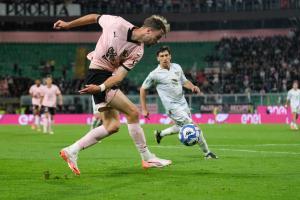 Palermo, Serie B 2024/2025, Palermo-Carrarese 1-1, Stadio Renzo Barbera /foto Federico Serra/, nella foto: Jeremy Le Douaron