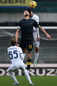 Mg Verona 09/12/2023 - campionato di calcio serie A / Hellas Verona-Lazio / foto Matteo Gribaudi/Image Sport
nella foto: Milan Djuric-Mario Gila