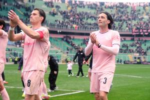 Palermo, Italy, 21 February 2026. Renzo Barbera Stadium, Palermo FC vs FC Sudtirol, match valid for the 2025/2026 Serie B championship. In the photo: Tommaso Augello (Palermo FC) and Jacopo Segre (Palermo FC)