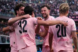 Palermo, Italy, 21 February 2026. Renzo Barbera Stadium, Palermo FC vs FC Sudtirol, match valid for the 2025/2026 Serie B championship. In the photo: Palermo FC celebration after a goal by Pietro Ceccaroni (Palermo FC)