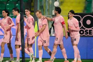 Palermo, Italia, 7 febbraio 2026. Stadio Renzo Barbera, Palermo vs Empoli, match valido per il campionato di Serie B 2025/2026. Nella foto: Joel Pohjanpalo (Palermo FC)