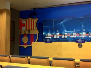 Barcellona-Milan (tifosi allenamento conferenze stampa) 