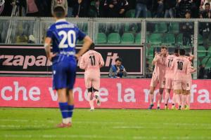 Palermo, Italy, 27 December 2025. Renzo Barbera Stadium, Palermo vs Padova, match valid for the 2025/2026 Serie B championship. In the photo: Palermo FC celebration after Joel Pohjanpalo's goal (Palermo FC)