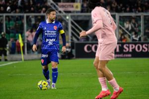 Palermo, Italy, 27 December 2025. Renzo Barbera Stadium, Palermo vs Padova, match valid for the 2025/2026 Serie B championship. In the photo: Papu Gomez (Padua)
