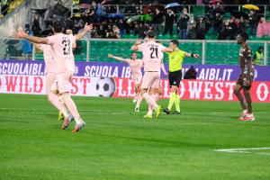 Palermo, Italia, 7 febbraio 2026. Stadio Renzo Barbera, Palermo vs Empoli, match valido per il campionato di Serie B 2025/2026. Nella foto: Gol annullato al Palermo FC