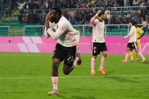 Palermo, Italy, 1 November 2025. Renzo Barbera Stadium, Palermo vs Pescara, match valid for the 2025/2026 Serie B championship. In the photo: Salim Diakite' (Palermo FC) celebrating