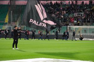 Palermo, Italia, 1 novembre 2025. Stadio Renzo Barbera, Palermo vs Pescara, match valido per il campionato di Serie B 2025/2026. Nella foto: festa pre partita