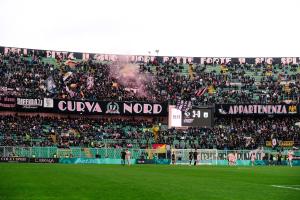 Palermo, Italy, 14 February 2026. Renzo Barbera Stadium, Palermo vs Virtus Entella, match valid for the 2025/2026 Serie B championship. In the photo: Palermo fans