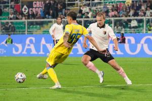Palermo, Italy, 1 November 2025. Renzo Barbera Stadium, Palermo vs Pescara, match valid for the 2025/2026 Serie B championship. In the photo: Gabriele Corbo (Pescara) and Joel Pohjanpalo (Palermo FC)