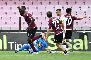 Salerno, 04.05.2025 - Salernitana - Mantova / Campionato Serie B 2024-25 / foto Nicola Ianuale
Nella foto: Simy Nwankwo esulta dopo aver realizzato il secondo gol della Salernitana