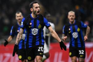 Mg Milano 09/12/2023 - campionato di calcio serie A / Inter-Udinese / foto Matteo Gribaudi/Image Sport
nella foto: esultanza gol Hakan Calhanoglu