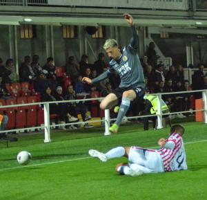 Alessandria, Serie B, 2021/2022, Alessandria-Vicenza 0-1, giocata allo stadio Giuseppe Moccagatta, nella foto: Simone Corazza contrastato da Sebastien De Maio