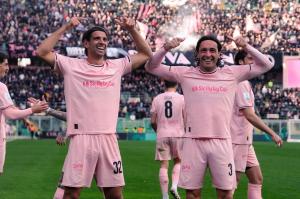 Palermo, Italy, 21 February 2026. Renzo Barbera Stadium, Palermo FC vs FC Sudtirol, match valid for the 2025/2026 Serie B championship. In the photo: Celebration Pietro Ceccaroni (Palermo FC) and Tommaso Augello (Palermo FC)