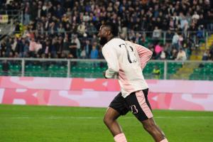 Palermo, Italia, 1 novembre 2025. Stadio Renzo Barbera, Palermo vs Pescara, match valido per il campionato di Serie B 2025/2026. Nella foto: Esultanza Salim Diakite' (Palermo FC)