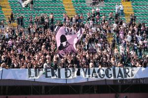 Palermo, Serie B 2024/2025, Palermo-Sudtirol 1-2, Stadio Renzo Barbera /foto Federico Serra/, nella foto: Tifosi Palermo