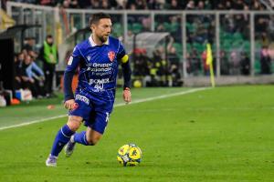 Palermo, Italy, 27 December 2025. Renzo Barbera Stadium, Palermo vs Padova, match valid for the 2025/2026 Serie B championship. In the photo: Papu Gomez (Padua)
