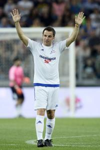 Nazionale Cantanti-Team Campioni per la Ricerca 