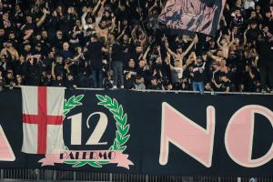 Palermo, Italy, 18 January 2026. Renzo Barbera Stadium, Palermo vs Spezia, match valid for the 2025/2026 Serie B championship. In the photo: Palermo fans and Padovani fans together