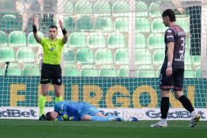 Palermo, Italy, 21 February 2026. Renzo Barbera Stadium, Palermo FC vs FC Sudtirol, match valid for the 2025/2026 Serie B championship. In the photo: Injury Marius Adamonis (FC Sudtirol)