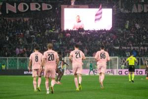 Palermo, Italia, 7 febbraio 2026. Stadio Renzo Barbera, Palermo vs Empoli, match valido per il campionato di Serie B 2025/2026. Nella foto: Esultanza Joel Pohjanpalo (Palermo FC)